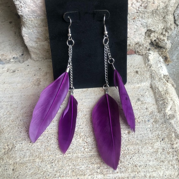 New Boho Purple Feather Earrings - Picture 2 of 5
